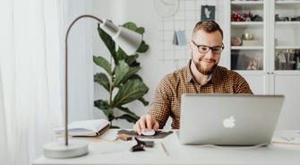 40 and Thriving: How Certification Courses Are Redefining Mid-Career Success